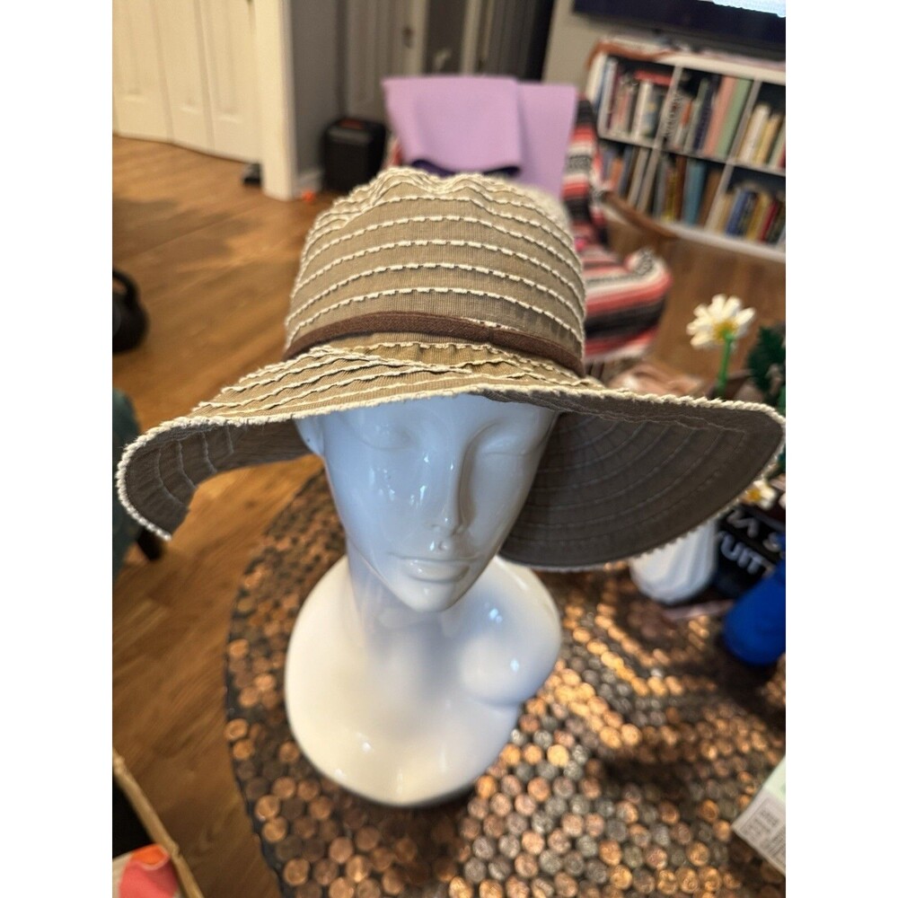Scala Floppy Hat Wide Brim One Size Tan & Cream Ribbon Brown Band Adjustable